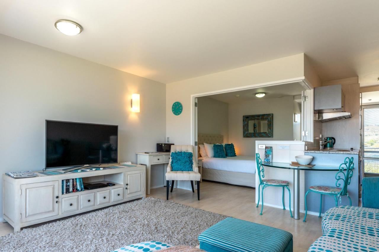 Oneroa Bay Villas Экстерьер фото